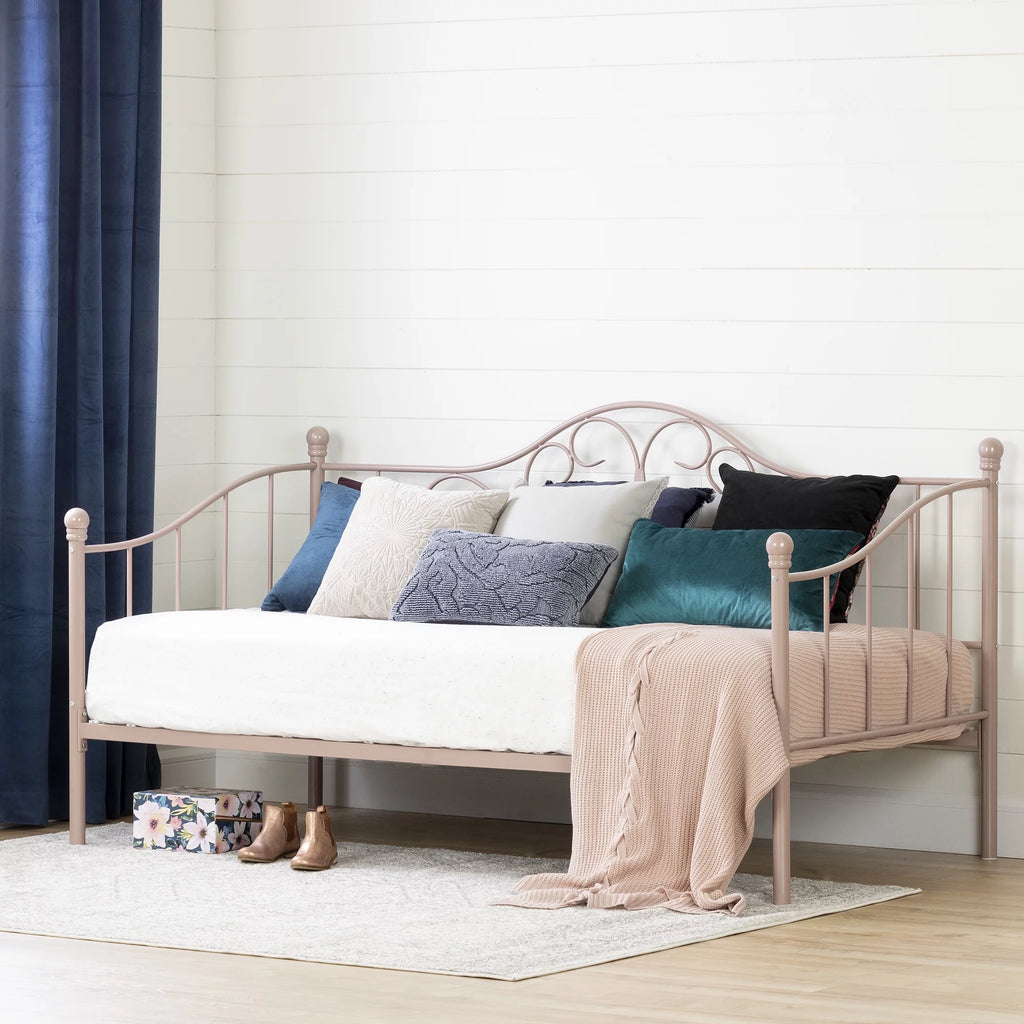 Pink Blush Metal Daybed C778