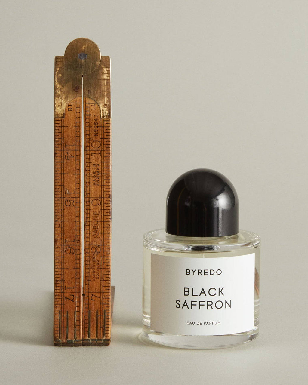 Black Saffron Eau De Parfum Spray R1474