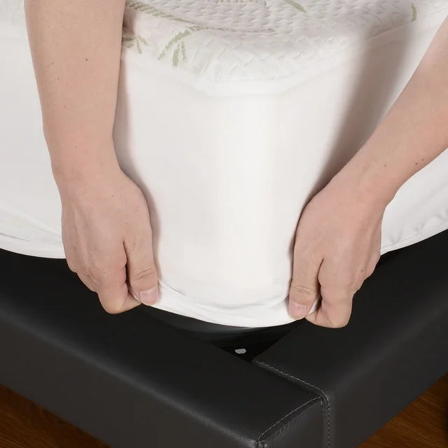 Twin Size Waterproof Bamboo Mattress Protector with Cooling Fabric G3517