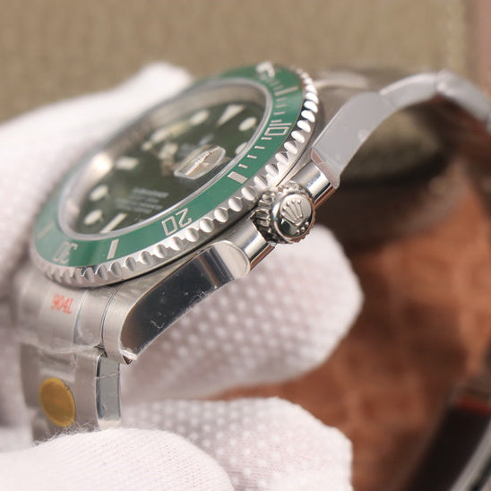 Silver/Green Multicolor Dial 40mm K487