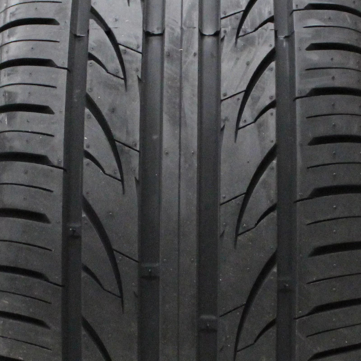 215/45ZR17 91W XL Passenger Tire M60720