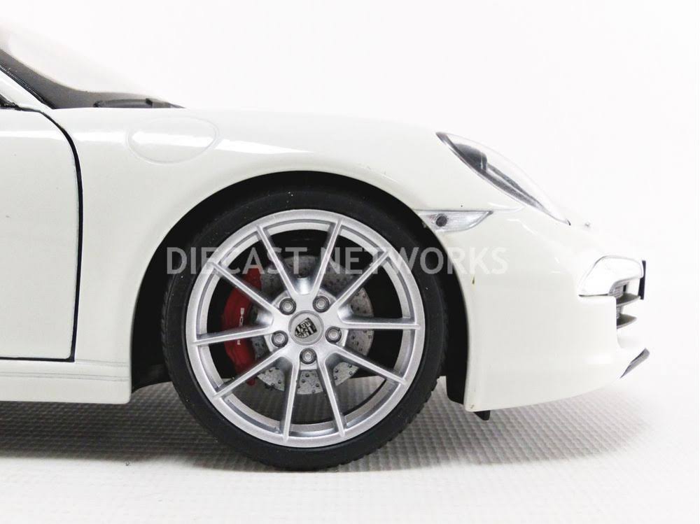 1/18 Porsche 911 Carrera S R7591