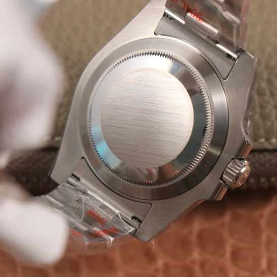 Silver/Green Multicolor Dial 40mm K487