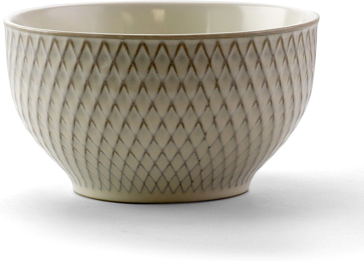 16 Piece White Stoneware Dinnerware Dish Set P759