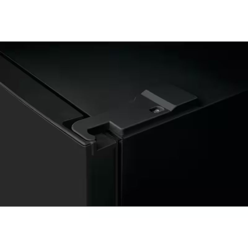 10.1 cu. ft. Black Top Freezer Refrigerator Z578892