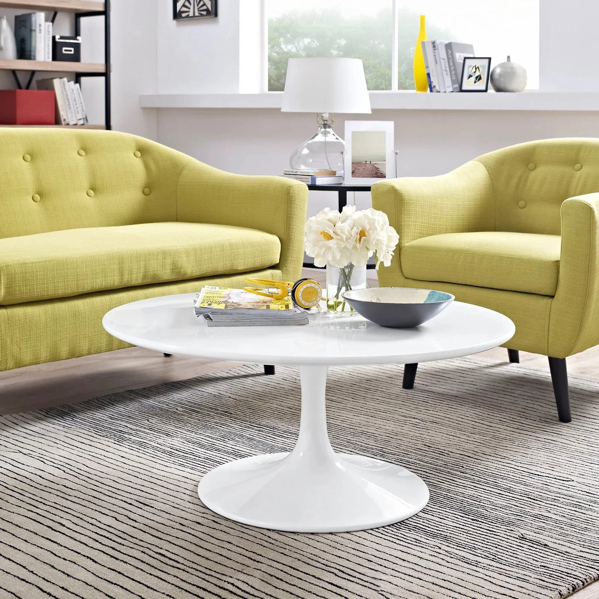 36" Round Wood Coffee Table in White V379201