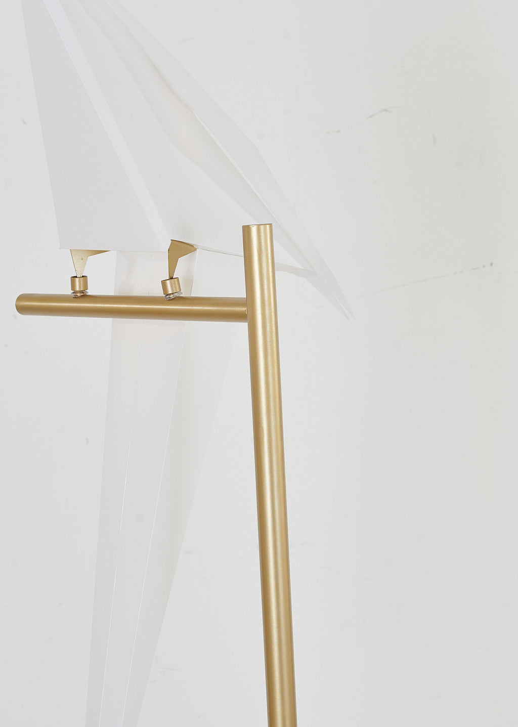 Gold Carbon Steel LED Bird Table Lamp E869