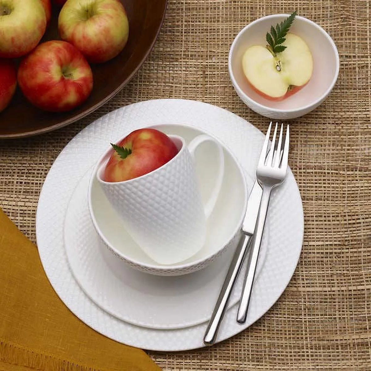 40-piece Bone China Dinnerware Set K6165