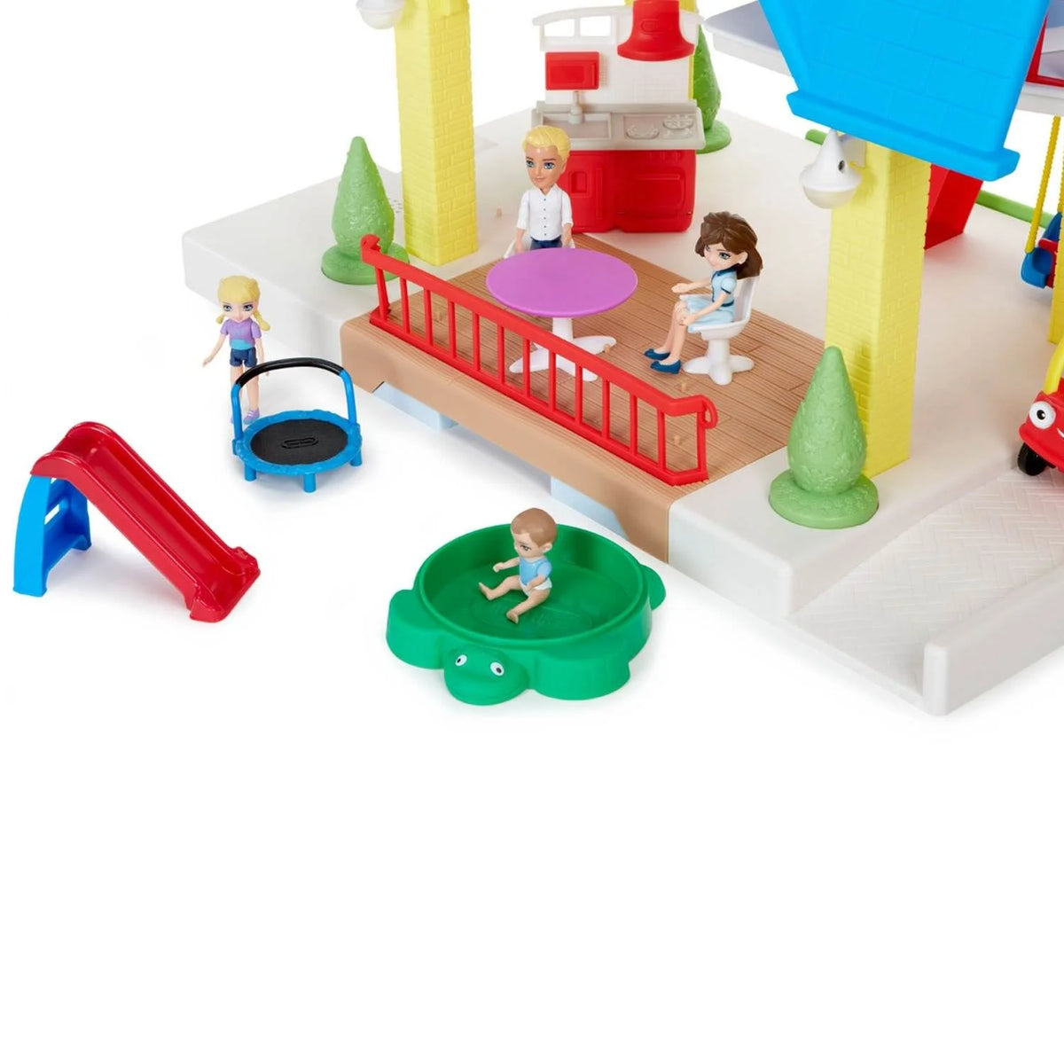 Play Dollhouse with Family & Toy Miniatures P883708