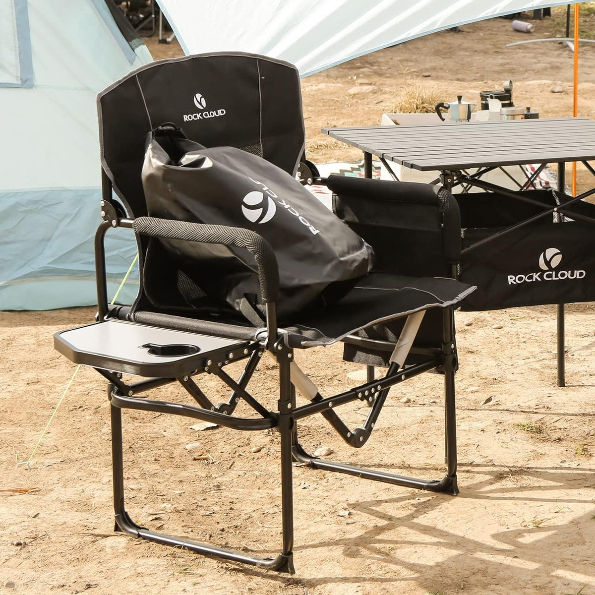 Folding Camping Chair with Storage Pocket and Side Table Q46427
