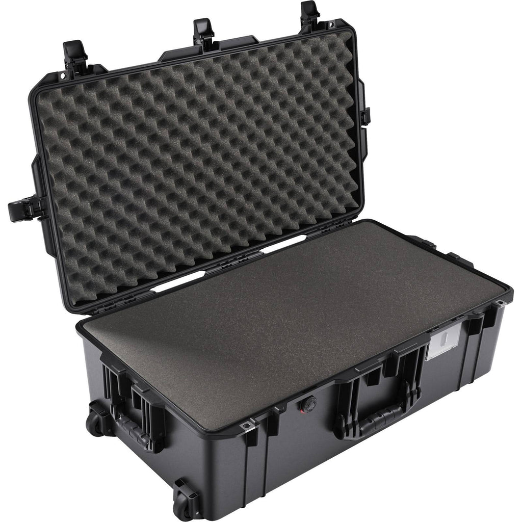 Pelican 1615 Air Case with Foam (Black) T745