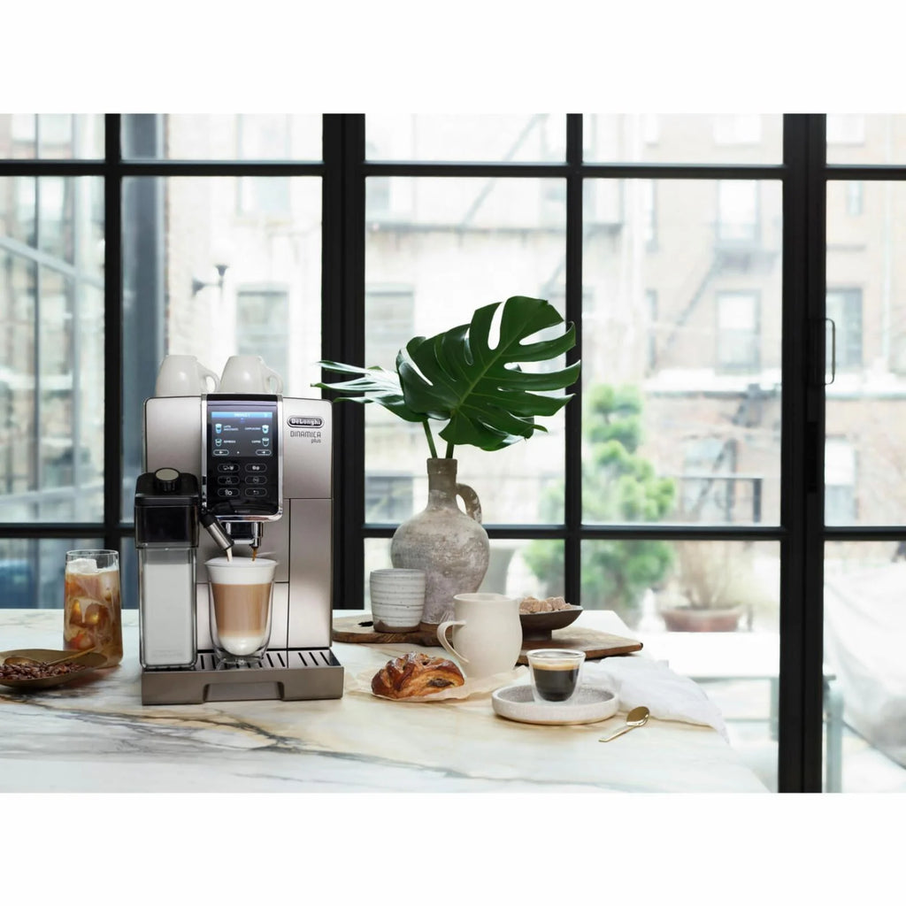 Smart Coffee and Espresso Machine with Automatic Milk Frother O510449