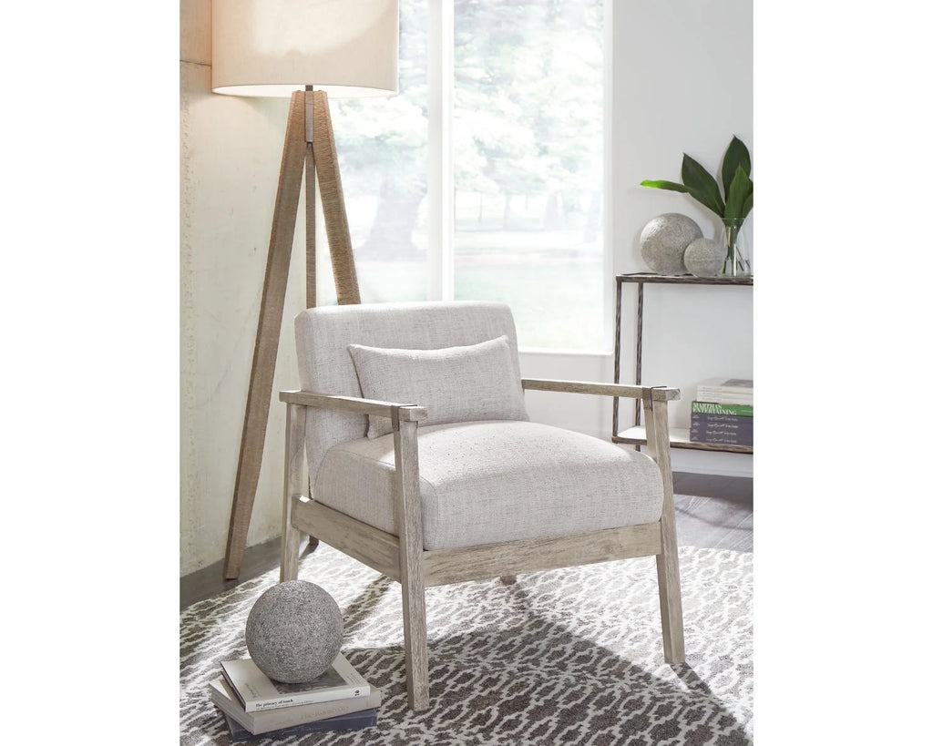 Accent Chair P811